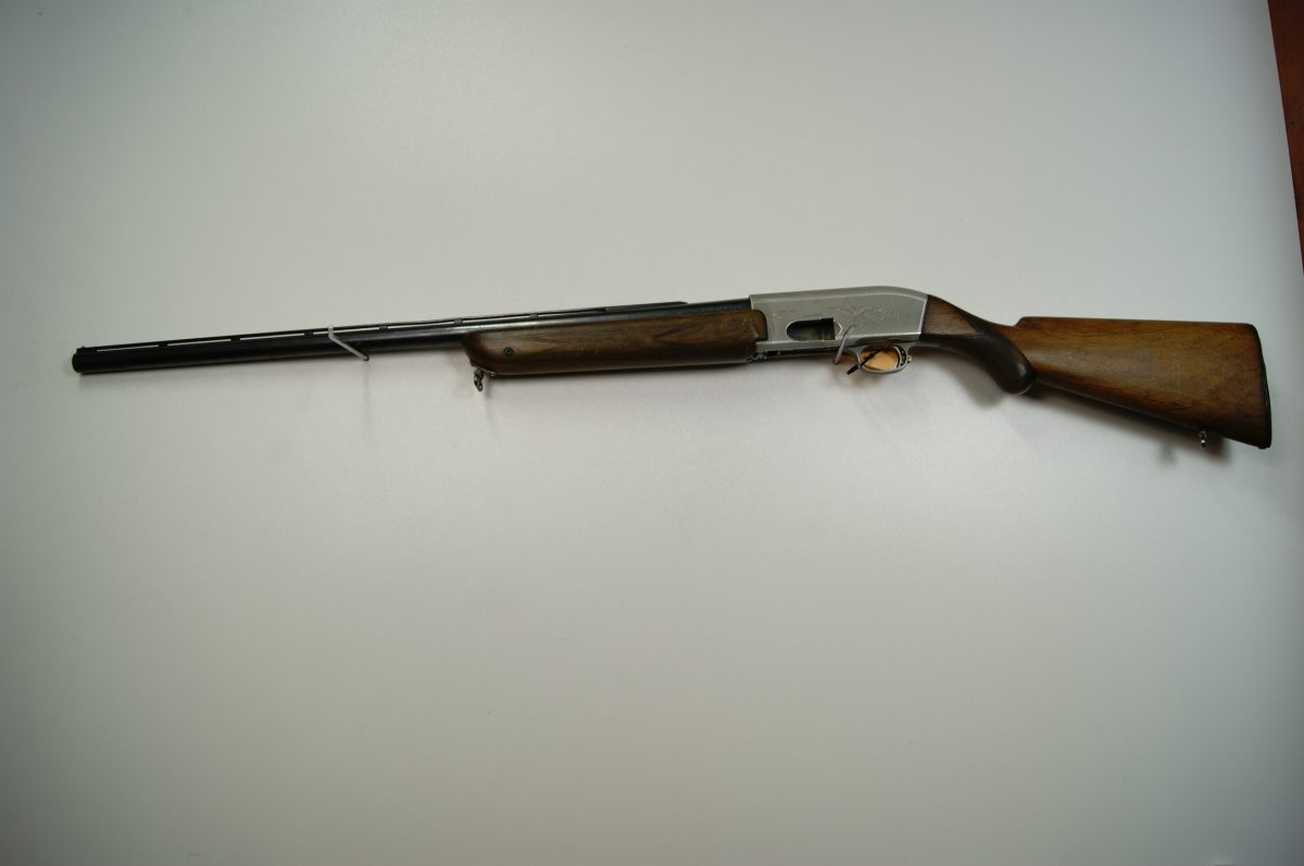 Automat śrutowy FN 12/70. Broń używana.