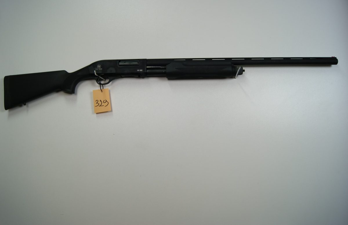 Strzelba śrutowa pump action Ege Arms kaliber12/76.Broń używana.