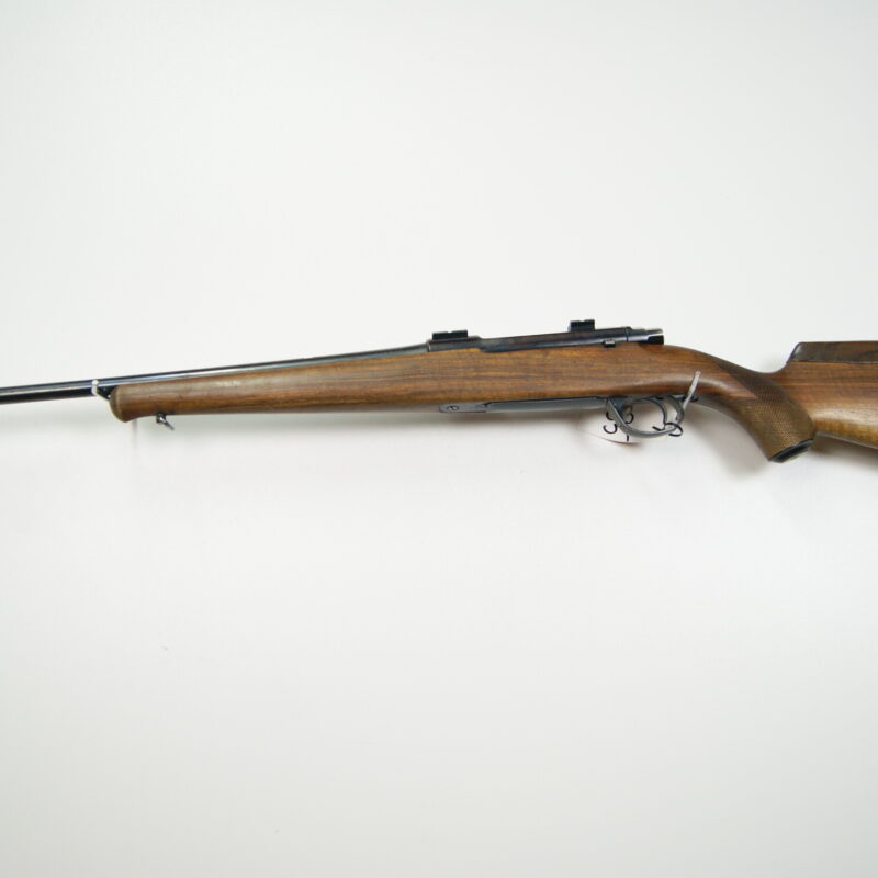 Sztucer Husqvarna 1600 w kalibrze .30-06.Broń używana.