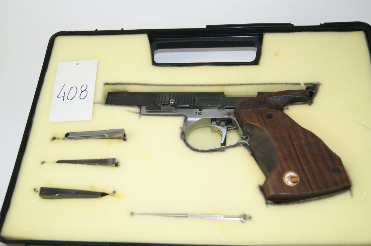 Pistolet bocznego zapłonu Britarms 2000 kaliber.22lr.Broń używana