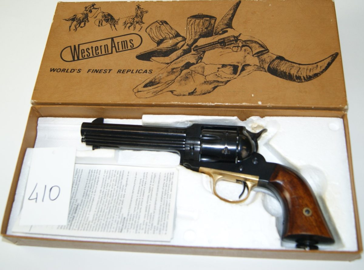Rewolwer Uberti 1890 Outlaw kaliber 45LC.Broń używana