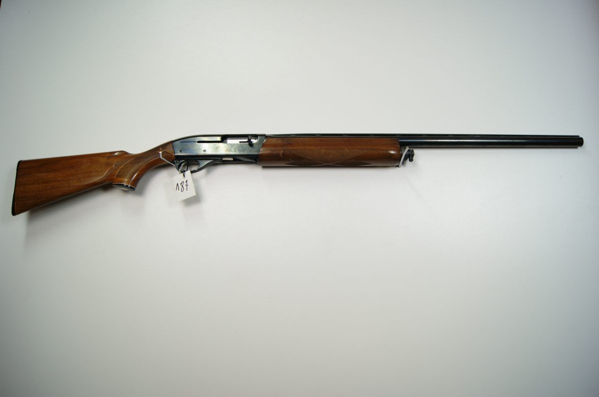 Automat śrutowy Remington 11-87 kaliber 12/70. Broń używana.