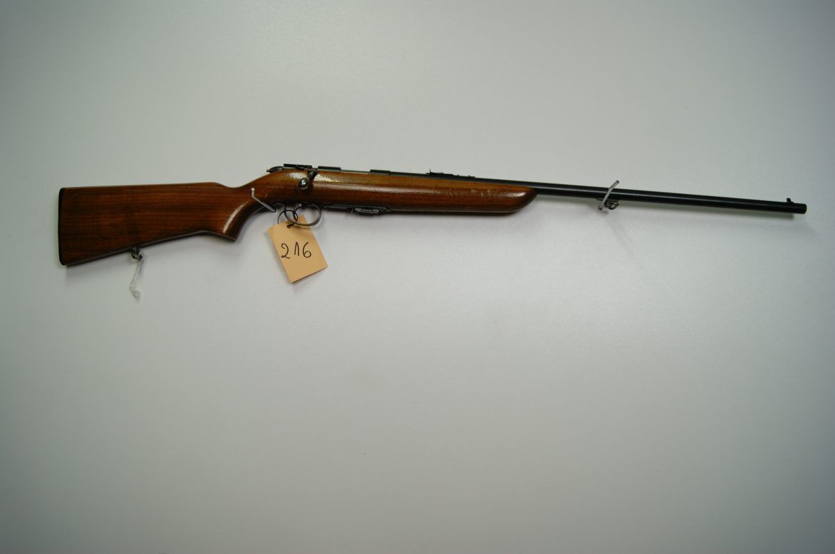 Karabinek sportowy bocznego zapłonu Remington Scoremaster 511.22lr. Broń używana.